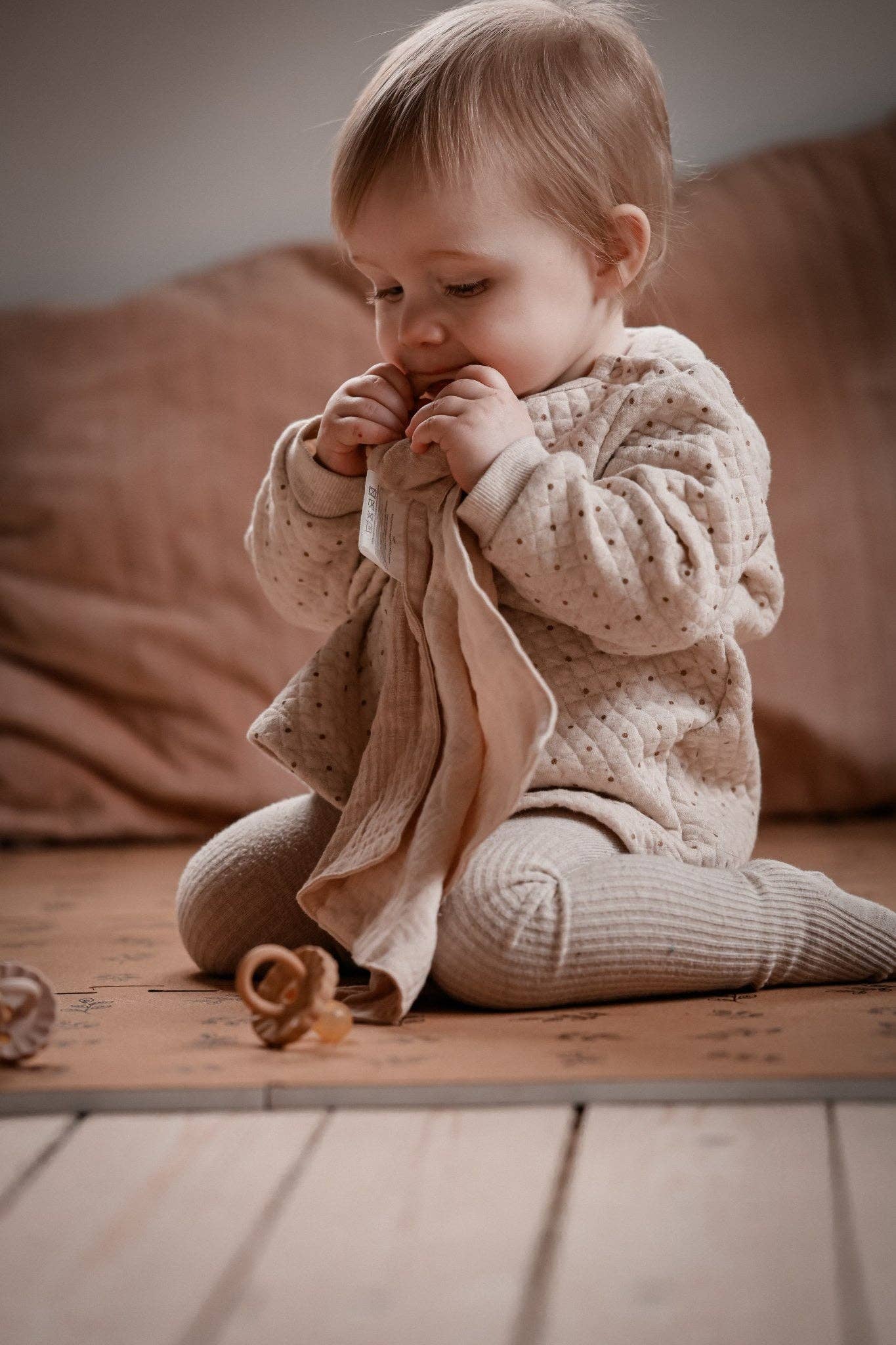 Comforter with teether, creme