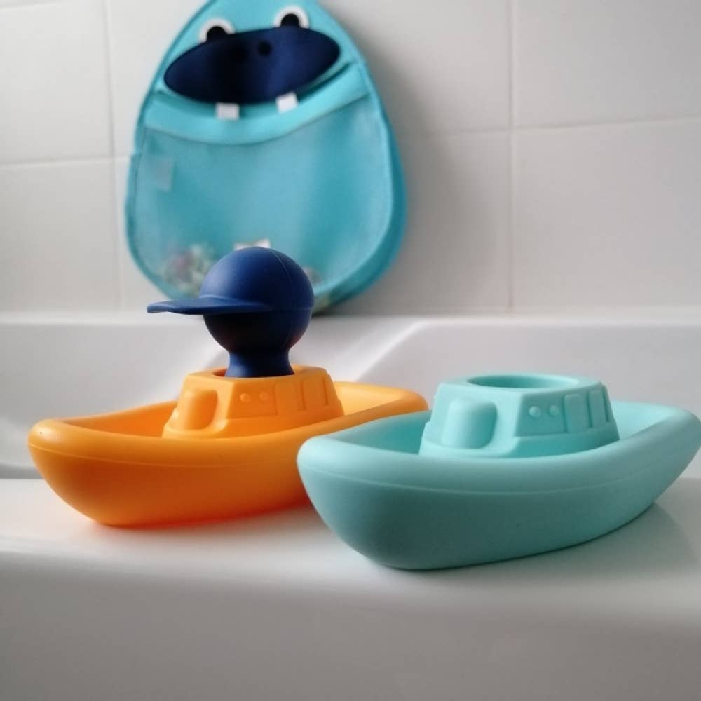 Bath awakening toy - Set of 2 boats and 1 captain: Green