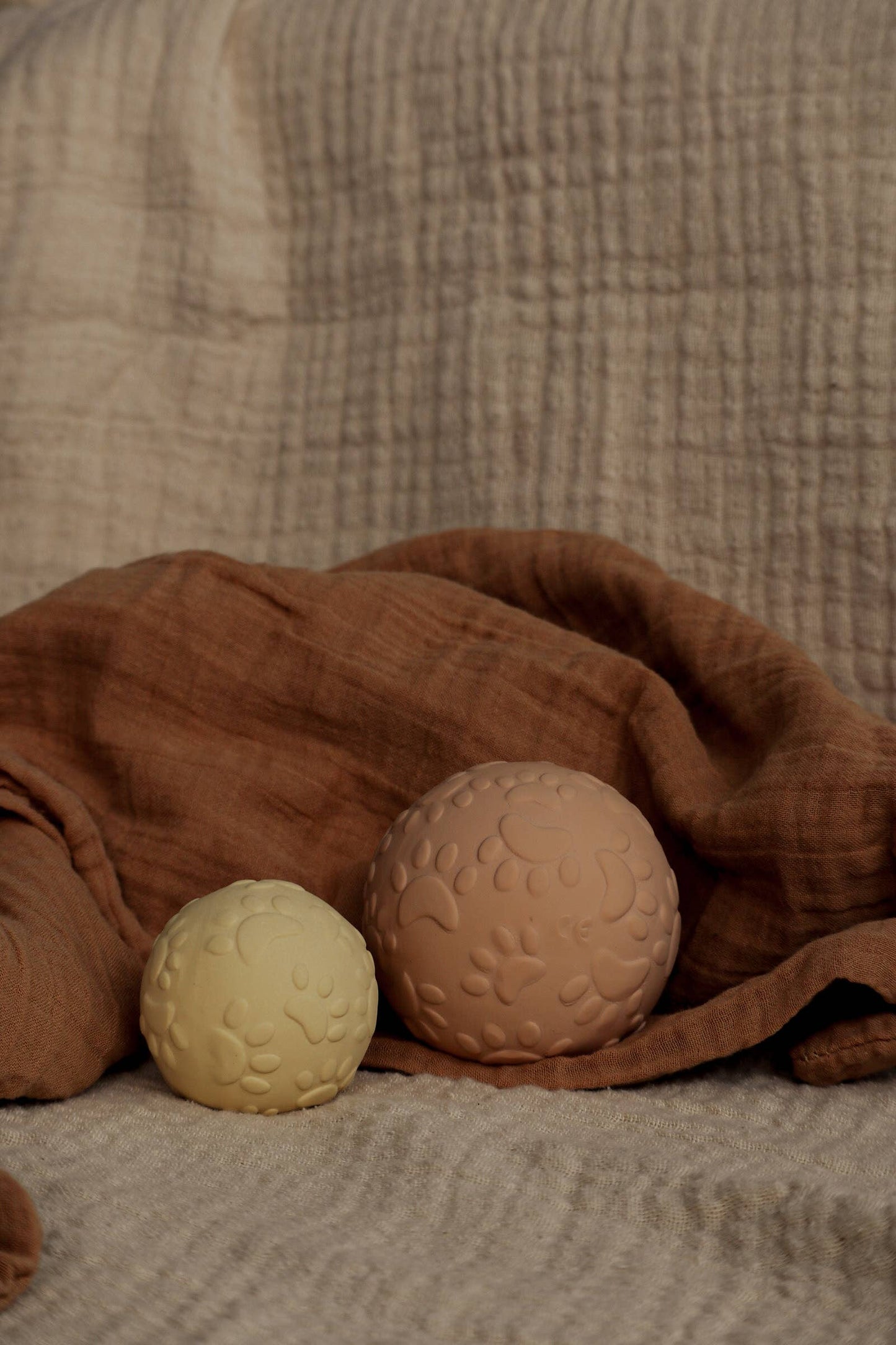 Sensory Ball Set Paws - Yellow