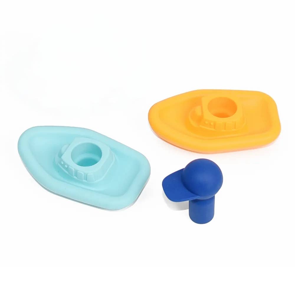 Bath awakening toy - Set of 2 boats and 1 captain: Green
