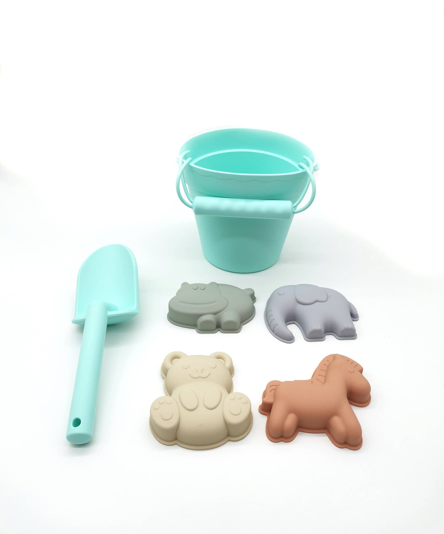 Silicone beach toys (bucket, shovel, and 4 accessories)