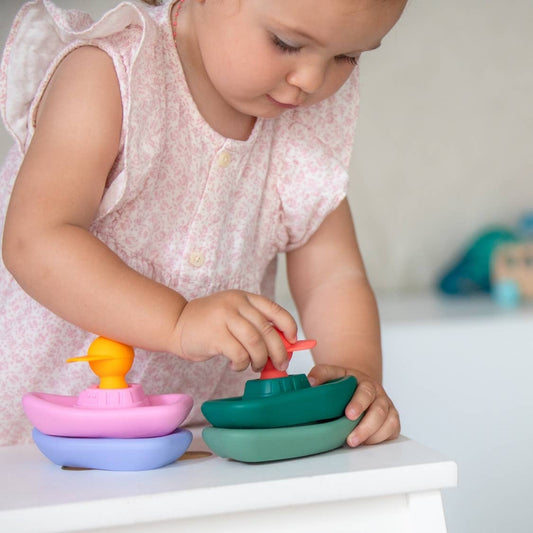 Bath awakening toy - Set of 2 boats and 1 captain: Pink